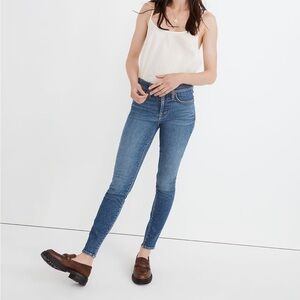 Madewell petite 9” mid rise skinny jeans heathcote wash